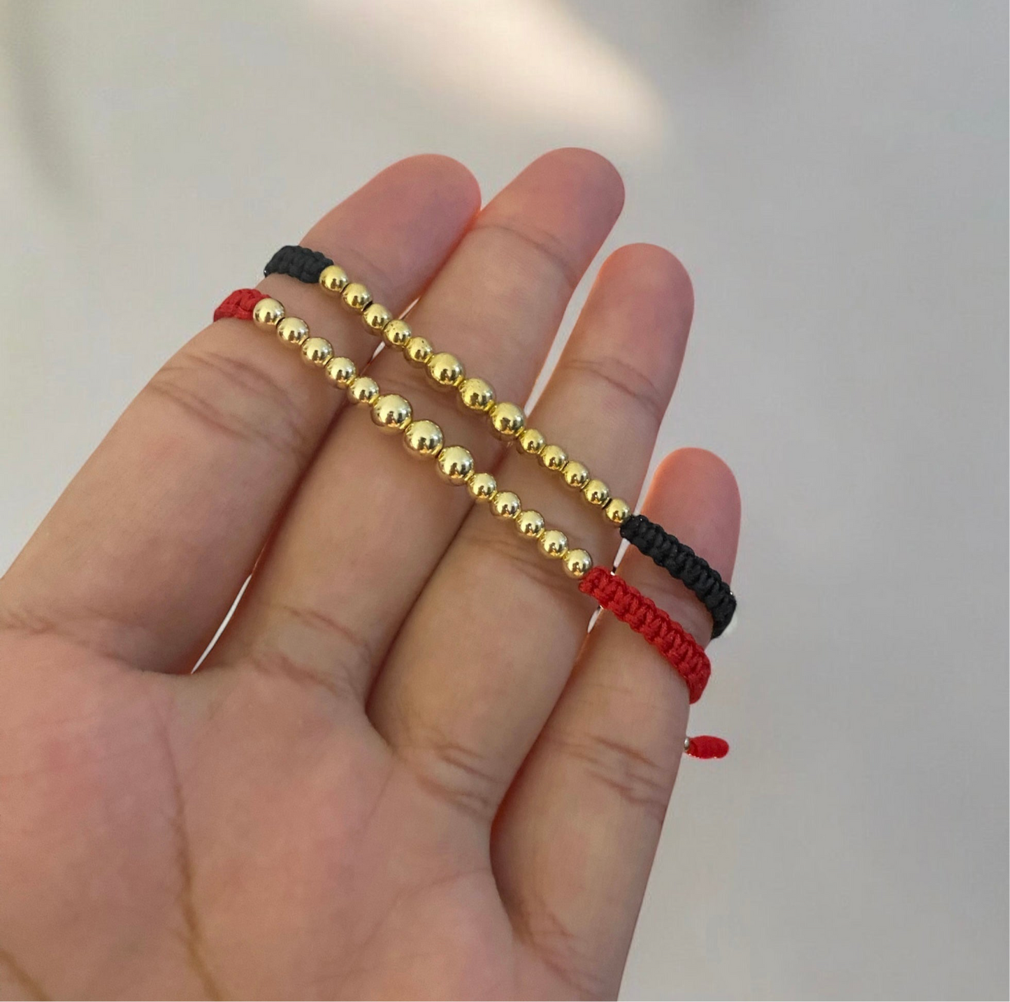 PAR DE MANILLAS CASUALES.